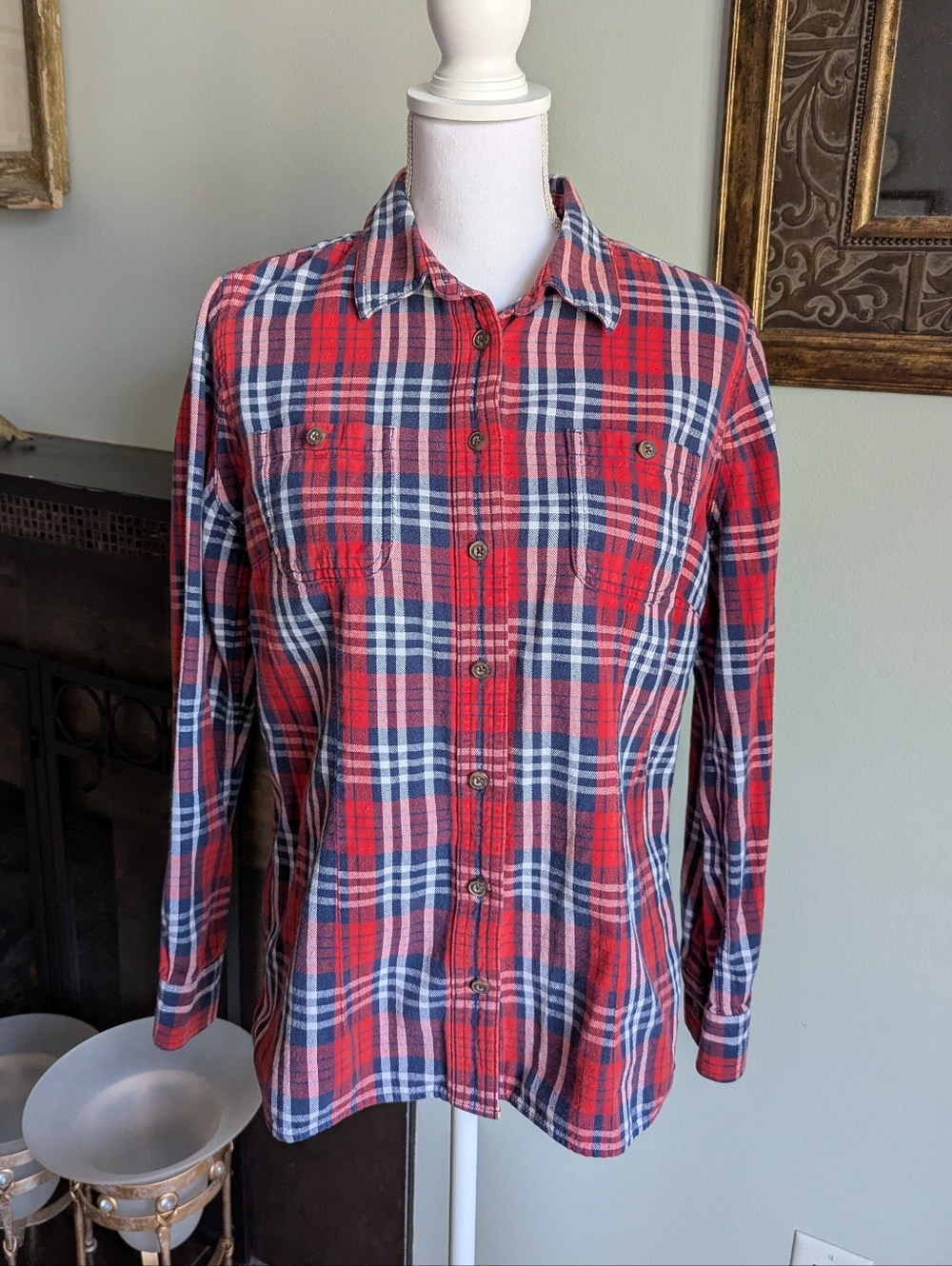 Duluth Women's Medium Free Swingin' Flannel Shirt Red Blue Plaid Button